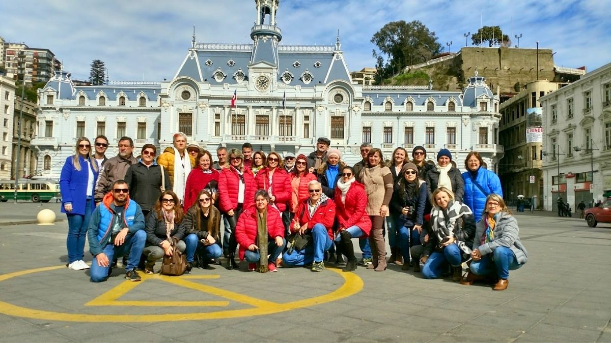 Viagem Travessia dos Andes de Ônibus em Grupo: Córdoba, Mendoza e Santiago - MaxxiTours